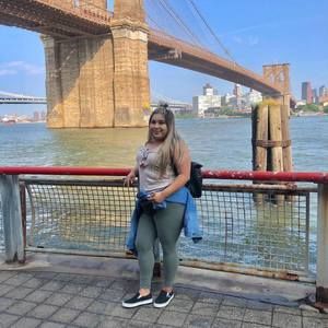 Meet your Posher, Isabel